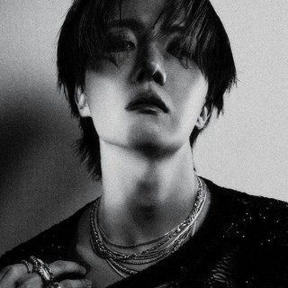 Обложка артиста j-hope