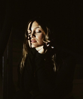 Обложка артиста Olivia Holt