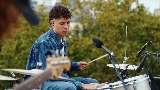Обложка клипа La voisine